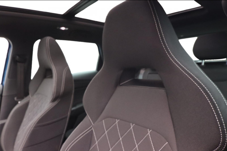 Škoda Karoq 1.5 TSI ACT Sportline Business|Pano Trekhaak Dealer OH Sportstoelen App Connect ACC Canton Elektrische kofferklep Nap Škoda Karoq 1.5 TSI ACT Sportline Business|Pano Trekhaak Dealer OH Sportstoelen App Connect ACC Canton Elektrische kofferklep Nap