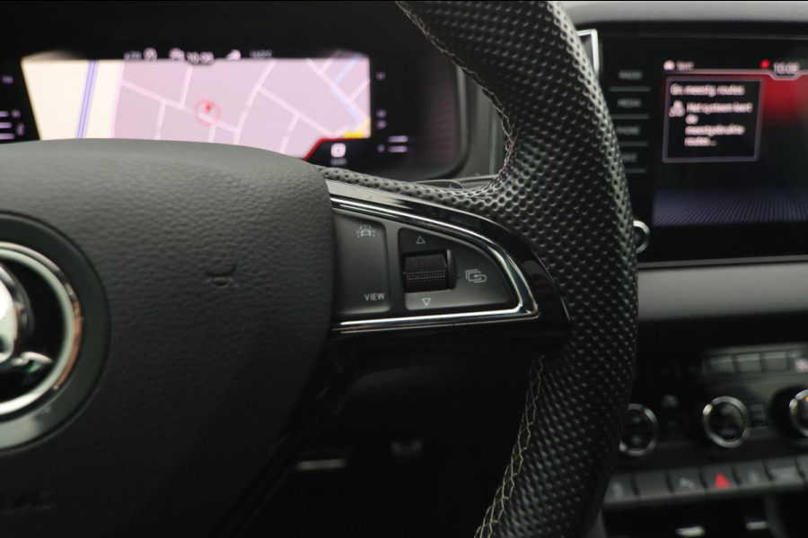 Škoda Karoq 1.5 TSI ACT Sportline Business|Pano Trekhaak Dealer OH Sportstoelen App Connect ACC Canton Elektrische kofferklep Nap Škoda Karoq 1.5 TSI ACT Sportline Business|Pano Trekhaak Dealer OH Sportstoelen App Connect ACC Canton Elektrische kofferklep Nap