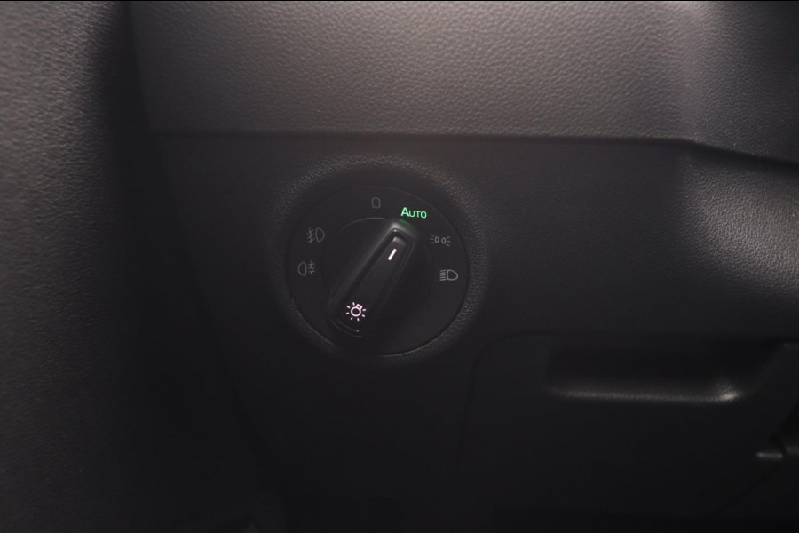 Škoda Karoq 1.5 TSI ACT Sportline Business|Pano Trekhaak Dealer OH Sportstoelen App Connect ACC Canton Elektrische kofferklep Nap Škoda Karoq 1.5 TSI ACT Sportline Business|Pano Trekhaak Dealer OH Sportstoelen App Connect ACC Canton Elektrische kofferklep Nap