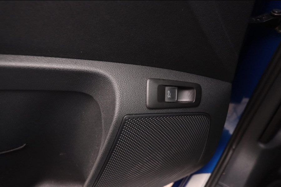 Škoda Karoq 1.5 TSI ACT Sportline Business|Pano Trekhaak Dealer OH Sportstoelen App Connect ACC Canton Elektrische kofferklep Nap Škoda Karoq 1.5 TSI ACT Sportline Business|Pano Trekhaak Dealer OH Sportstoelen App Connect ACC Canton Elektrische kofferklep Nap