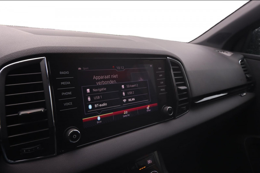 Škoda Karoq 1.5 TSI ACT Sportline Business|Pano Trekhaak Dealer OH Sportstoelen App Connect ACC Canton Elektrische kofferklep Nap Škoda Karoq 1.5 TSI ACT Sportline Business|Pano Trekhaak Dealer OH Sportstoelen App Connect ACC Canton Elektrische kofferklep Nap