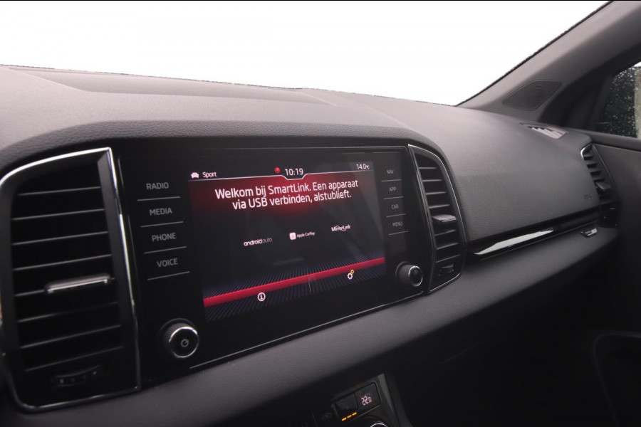 Škoda Karoq 1.5 TSI ACT Sportline Business|Pano Trekhaak Dealer OH Sportstoelen App Connect ACC Canton Elektrische kofferklep Nap Škoda Karoq 1.5 TSI ACT Sportline Business|Pano Trekhaak Dealer OH Sportstoelen App Connect ACC Canton Elektrische kofferklep Nap