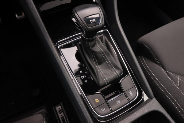 Škoda Karoq 1.5 TSI ACT Sportline Business|Pano Trekhaak Dealer OH Sportstoelen App Connect ACC Canton Elektrische kofferklep Nap Škoda Karoq 1.5 TSI ACT Sportline Business|Pano Trekhaak Dealer OH Sportstoelen App Connect ACC Canton Elektrische kofferklep Nap