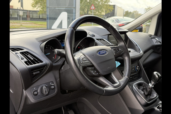 Ford C-MAX BWJ 2017 | 1.0T 126PK Trend Ultimate | TREKHAAK | NAVI | AIRCO | CARPLAY | PDC | CRUISE | LICHTMETAAL Ford C-MAX BWJ 2017 | 1.0T 126PK Trend Ultimate | TREKHAAK | NAVI | AIRCO | CARPLAY | PDC | CRUISE | LICHTMETAAL