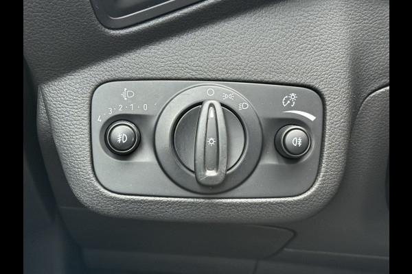 Ford C-MAX BWJ 2017 | 1.0T 126PK Trend Ultimate | TREKHAAK | NAVI | AIRCO | CARPLAY | PDC | CRUISE | LICHTMETAAL Ford C-MAX BWJ 2017 | 1.0T 126PK Trend Ultimate | TREKHAAK | NAVI | AIRCO | CARPLAY | PDC | CRUISE | LICHTMETAAL