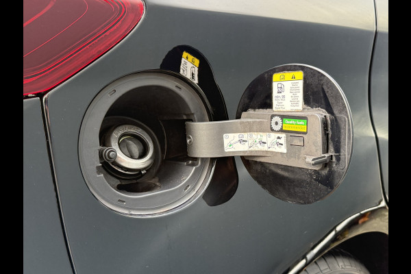 Ford C-MAX BWJ 2017 | 1.0T 126PK Trend Ultimate | TREKHAAK | NAVI | AIRCO | CARPLAY | PDC | CRUISE | LICHTMETAAL Ford C-MAX BWJ 2017 | 1.0T 126PK Trend Ultimate | TREKHAAK | NAVI | AIRCO | CARPLAY | PDC | CRUISE | LICHTMETAAL