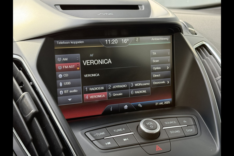 Ford C-MAX BWJ 2017 | 1.0T 126PK Trend Ultimate | TREKHAAK | NAVI | AIRCO | CARPLAY | PDC | CRUISE | LICHTMETAAL Ford C-MAX BWJ 2017 | 1.0T 126PK Trend Ultimate | TREKHAAK | NAVI | AIRCO | CARPLAY | PDC | CRUISE | LICHTMETAAL