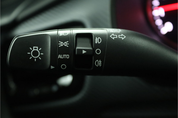 Kia Stonic 1.0 T-GDi MHEV GT-Line - Led Koplampen - Cruise Control - Navigatie - Stoel/Stuurverwarming - Apple/Android Carplay - Fabrieksgarantie Tot 2031 Kia Stonic 1.0 T-GDi MHEV GT-Line - Led Koplampen - Cruise Control - Navigatie - Stoel/Stuurverwarming - Apple/Android Carplay - Fabrieksgarantie Tot 2031