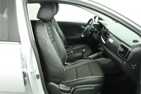 Kia Stonic 1.0 T-GDi MHEV GT-Line - Led Koplampen - Cruise Control - Navigatie - Stoel/Stuurverwarming - Apple/Android Carplay - Fabrieksgarantie Tot 2031 Kia Stonic 1.0 T-GDi MHEV GT-Line - Led Koplampen - Cruise Control - Navigatie - Stoel/Stuurverwarming - Apple/Android Carplay - Fabrieksgarantie Tot 2031