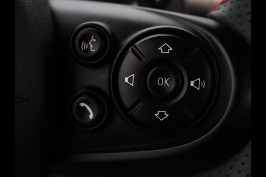 MINI Cabrio 190pk Cooper S Night Jack Edition Automaat Harman Kardon | Camera | Adapt. Cruise | Parkeersens. v+a | Stoelverw.