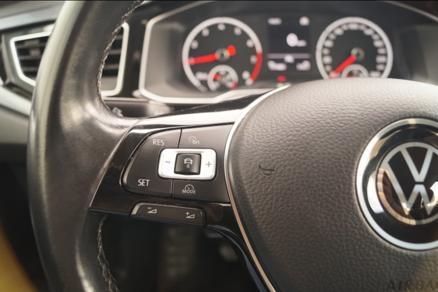 Volkswagen Polo 1.0 TSI 95pk Highline -ECC-DAB-CARPLAY-ACC- Volkswagen Polo 1.0 TSI 95pk Highline -ECC-DAB-CARPLAY-ACC-