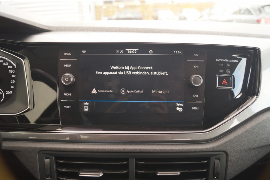 Volkswagen Polo 1.0 TSI 95pk Highline -ECC-DAB-CARPLAY-ACC- Volkswagen Polo 1.0 TSI 95pk Highline -ECC-DAB-CARPLAY-ACC-