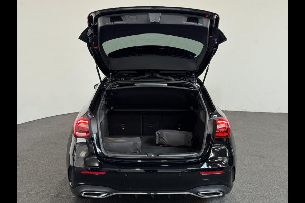 Mercedes-Benz A-Klasse 250e PHEV AMG Line Auto. Navigatie Apple Carplay/Android Auto Camera Parkeersensoren Adaptive Cruise Control Stoelverwarming Virtual Cockpit Climate Control Lichtmetalen velgen
