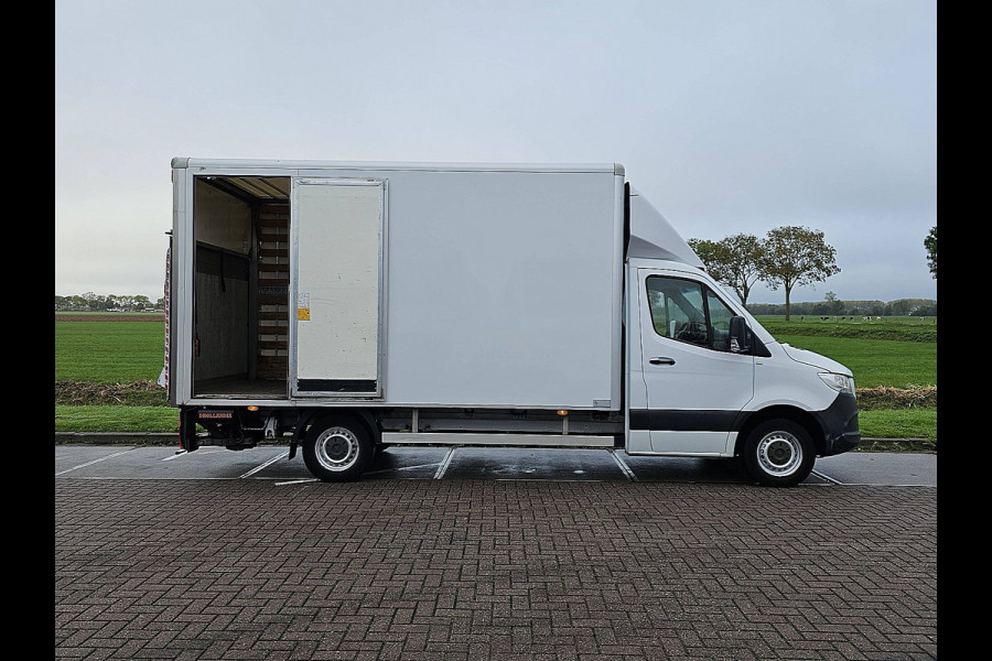 Mercedes-Benz Sprinter 314 2.2 CDI Bakwagen Laadklep Spoiler Zijdeur Lat-om-Lat Betimmerd Airco Automaat 3-Zits Euro6!