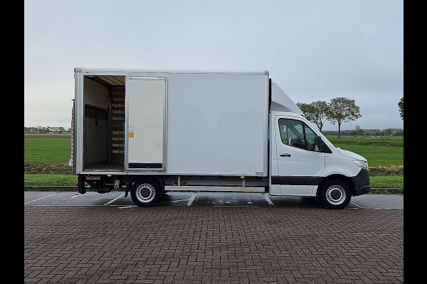 Mercedes-Benz Sprinter 314 2.2 CDI Bakwagen Laadklep Spoiler Zijdeur Lat-om-Lat Betimmerd Airco Automaat 3-Zits Euro6!