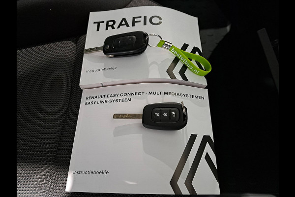Renault Trafic 2.0 dCi L2H1 DC Comfort Camera Navi Cruise Automaat Sidebars Euro6 150Pk NAP 1e Eigenaar!
