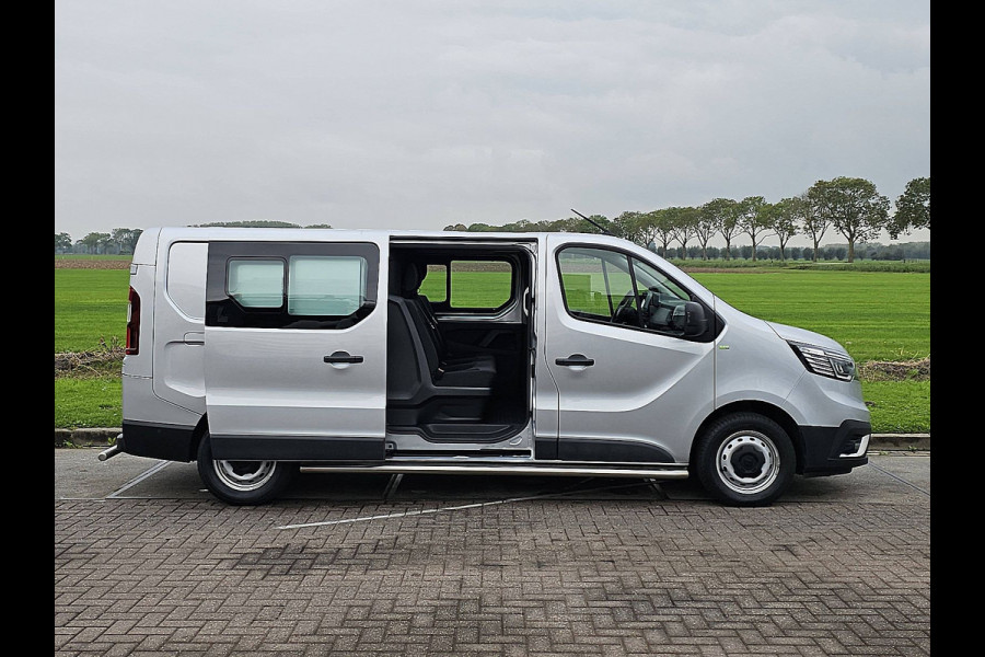 Renault Trafic 2.0 dCi L2H1 DC Comfort Camera Navi Cruise Automaat Sidebars Euro6 150Pk NAP 1e Eigenaar!