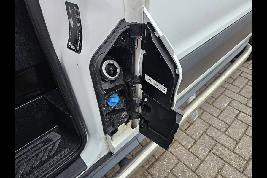 Ford Transit 350 2.0 TDCI L2H2 Trend automaat, airco, navi, side bars, trekhaak, Euro6!