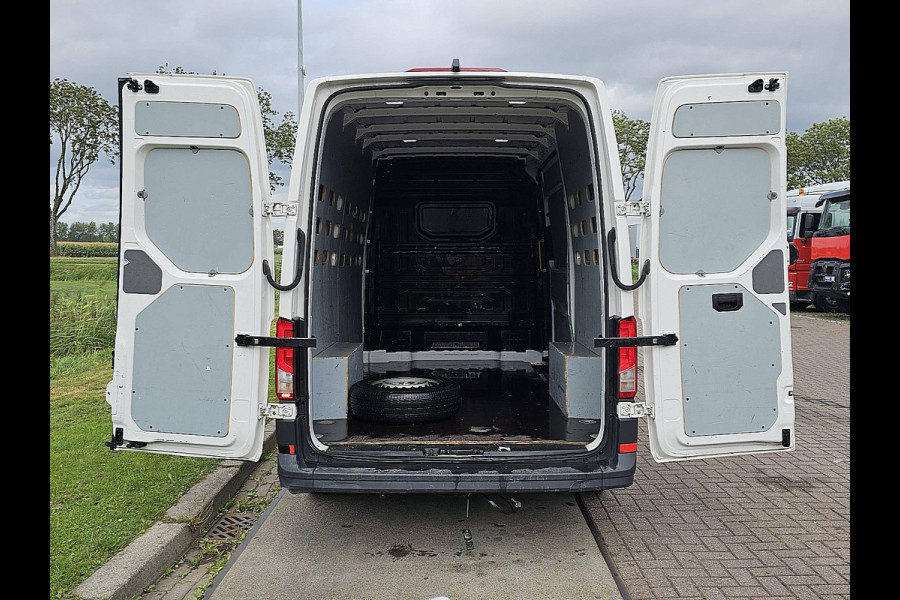 Volkswagen Crafter 35 2.0 TDI L3H3 airco, navi, camera, 134 dkm