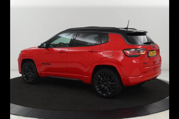 Jeep Compass 4xe 240 Plug-in Hybrid Electric S | Panoramadak | Trekhaak | 360 Camera | Leder | Stoelverwarming | Alpine Sound | Carplay | Stuurverwarming | Adaptive cruise | Navigatie | PHEV Jeep Compass 4xe 240 Plug-in Hybrid Electric S | Panoramadak | Trekhaak | 360 Camera | Leder | Stoelverwarming | Alpine Sound | Carplay | Stuurverwarming | Adaptive cruise | Navigatie | PHEV