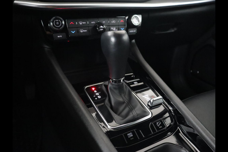 Jeep Compass 4xe 240 Plug-in Hybrid Electric S | Panoramadak | Trekhaak | 360 Camera | Leder | Stoelverwarming | Alpine Sound | Carplay | Stuurverwarming | Adaptive cruise | Navigatie | PHEV Jeep Compass 4xe 240 Plug-in Hybrid Electric S | Panoramadak | Trekhaak | 360 Camera | Leder | Stoelverwarming | Alpine Sound | Carplay | Stuurverwarming | Adaptive cruise | Navigatie | PHEV