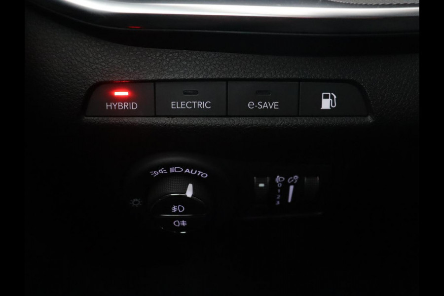 Jeep Compass 4xe 240 Plug-in Hybrid Electric S | Panoramadak | Trekhaak | 360 Camera | Leder | Stoelverwarming | Alpine Sound | Carplay | Stuurverwarming | Adaptive cruise | Navigatie | PHEV Jeep Compass 4xe 240 Plug-in Hybrid Electric S | Panoramadak | Trekhaak | 360 Camera | Leder | Stoelverwarming | Alpine Sound | Carplay | Stuurverwarming | Adaptive cruise | Navigatie | PHEV