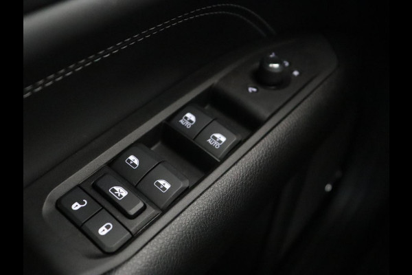 Jeep Compass 4xe 240 Plug-in Hybrid Electric S | Panoramadak | Trekhaak | 360 Camera | Leder | Stoelverwarming | Alpine Sound | Carplay | Stuurverwarming | Adaptive cruise | Navigatie | PHEV Jeep Compass 4xe 240 Plug-in Hybrid Electric S | Panoramadak | Trekhaak | 360 Camera | Leder | Stoelverwarming | Alpine Sound | Carplay | Stuurverwarming | Adaptive cruise | Navigatie | PHEV