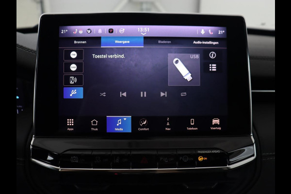 Jeep Compass 4xe 240 Plug-in Hybrid Electric S | Panoramadak | Trekhaak | 360 Camera | Leder | Stoelverwarming | Alpine Sound | Carplay | Stuurverwarming | Adaptive cruise | Navigatie | PHEV Jeep Compass 4xe 240 Plug-in Hybrid Electric S | Panoramadak | Trekhaak | 360 Camera | Leder | Stoelverwarming | Alpine Sound | Carplay | Stuurverwarming | Adaptive cruise | Navigatie | PHEV