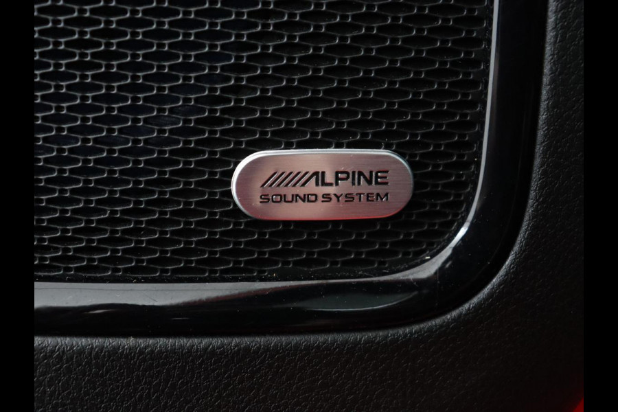 Jeep Compass 4xe 240 Plug-in Hybrid Electric S | Panoramadak | Trekhaak | 360 Camera | Leder | Stoelverwarming | Alpine Sound | Carplay | Stuurverwarming | Adaptive cruise | Navigatie | PHEV Jeep Compass 4xe 240 Plug-in Hybrid Electric S | Panoramadak | Trekhaak | 360 Camera | Leder | Stoelverwarming | Alpine Sound | Carplay | Stuurverwarming | Adaptive cruise | Navigatie | PHEV