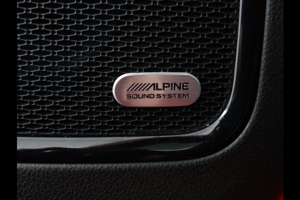 Jeep Compass 4xe 240 Plug-in Hybrid Electric S | Panoramadak | Trekhaak | 360 Camera | Leder | Stoelverwarming | Alpine Sound | Carplay | Stuurverwarming | Adaptive cruise | Navigatie | PHEV Jeep Compass 4xe 240 Plug-in Hybrid Electric S | Panoramadak | Trekhaak | 360 Camera | Leder | Stoelverwarming | Alpine Sound | Carplay | Stuurverwarming | Adaptive cruise | Navigatie | PHEV