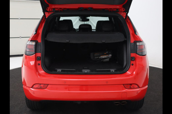 Jeep Compass 4xe 240 Plug-in Hybrid Electric S | Panoramadak | Trekhaak | 360 Camera | Leder | Stoelverwarming | Alpine Sound | Carplay | Stuurverwarming | Adaptive cruise | Navigatie | PHEV Jeep Compass 4xe 240 Plug-in Hybrid Electric S | Panoramadak | Trekhaak | 360 Camera | Leder | Stoelverwarming | Alpine Sound | Carplay | Stuurverwarming | Adaptive cruise | Navigatie | PHEV