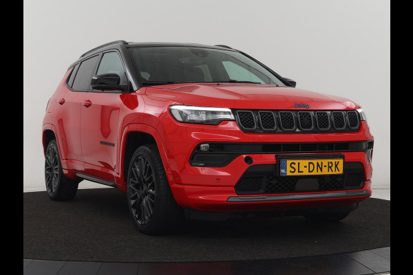 Jeep Compass 4xe 240 Plug-in Hybrid Electric S | Panoramadak | Trekhaak | 360 Camera | Leder | Stoelverwarming | Alpine Sound | Carplay | Stuurverwarming | Adaptive cruise | Navigatie | PHEV Jeep Compass 4xe 240 Plug-in Hybrid Electric S | Panoramadak | Trekhaak | 360 Camera | Leder | Stoelverwarming | Alpine Sound | Carplay | Stuurverwarming | Adaptive cruise | Navigatie | PHEV