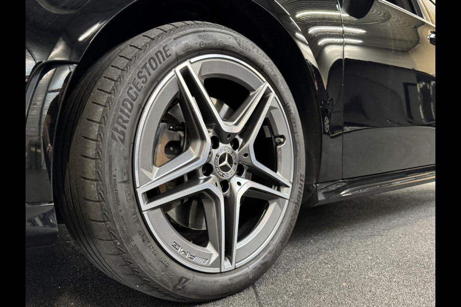 Mercedes-Benz A-Klasse 250e PHEV AMG Line Auto. Navigatie Apple Carplay/Android Auto Camera Parkeersensoren Adaptive Cruise Control Stoelverwarming Virtual Cockpit Climate Control Lichtmetalen velgen
