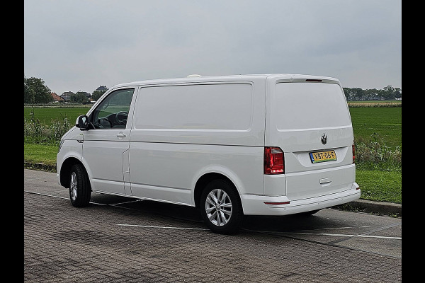 Volkswagen Transporter 2.0 TDI L1H1  Lm-Velgen NAP Airco Euro6 1e Eigenaar Voorruitverwarming Bumpers-Kleur!