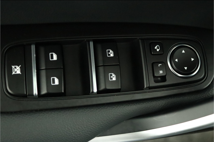 Kia Ceed Sportswagon 1.5 T-GDi GT-Line Apple Carplay/Android Auto - Cruise Control - Dodehoekdetectie - Panoramadak - Navigatie - Stuur/Stoelverwarming Fabrieksgarantie tot 07-2031