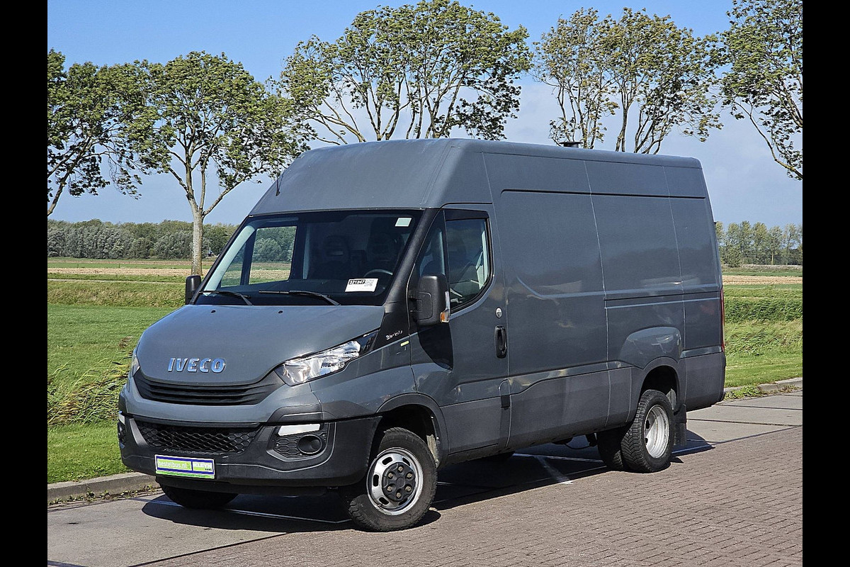 Iveco Daily 35C15V 3.0L L2H2, dubbellucht, airco,camera, trekhaak