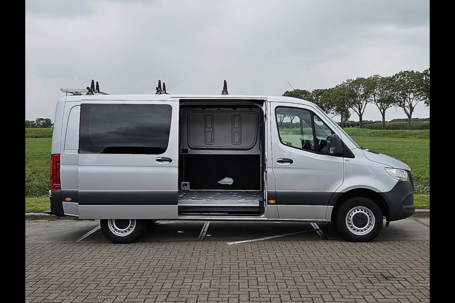 Mercedes-Benz Sprinter 316 L2H1 Mbux Airco Trekhaak Cruise Camera Euro6 163 PK! Mercedes-Benz Sprinter 316 L2H1 Mbux Airco Trekhaak Cruise Camera Euro6 163 PK!