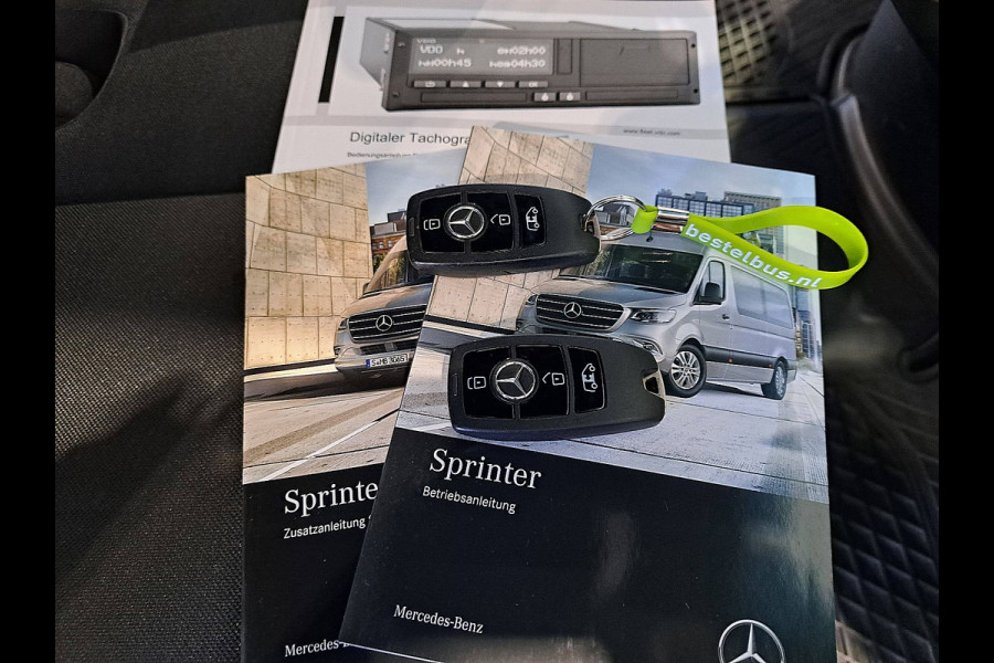 Mercedes-Benz Sprinter 316 L2H1 Mbux Airco Trekhaak Cruise Camera Euro6 163 PK! Mercedes-Benz Sprinter 316 L2H1 Mbux Airco Trekhaak Cruise Camera Euro6 163 PK!