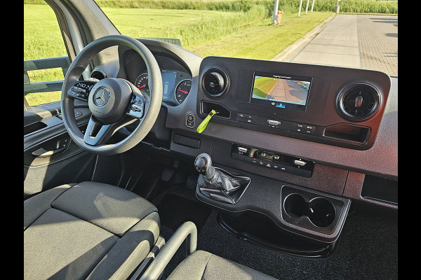 Mercedes-Benz Sprinter 317 L3 RWD Bakwagen Laadklep Airco Mbux 170Pk Euro6!