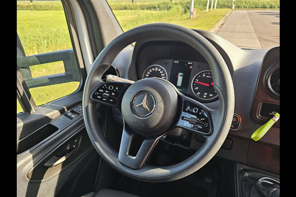 Mercedes-Benz Sprinter 317 L3 RWD Bakwagen Laadklep Airco Mbux 170Pk Euro6!