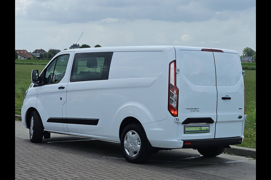 Ford Transit Custom 2.0 L2H1 Navi Airco Dubbele Cabine Automaat Distronic WP-Inrichting PDC 131 PK Euro6 Ford Transit Custom 2.0 L2H1 Navi Airco Dubbele Cabine Automaat Distronic WP-Inrichting PDC 131 PK Euro6
