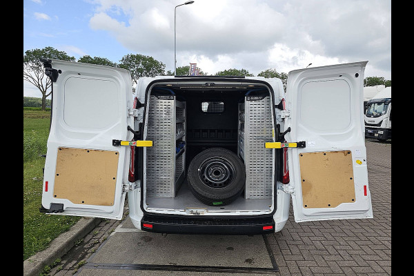 Ford Transit Custom 2.0 L2H1 Navi Airco Dubbele Cabine Automaat Distronic WP-Inrichting PDC 131 PK Euro6 Ford Transit Custom 2.0 L2H1 Navi Airco Dubbele Cabine Automaat Distronic WP-Inrichting PDC 131 PK Euro6