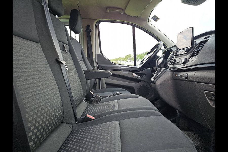 Ford Transit Custom 2.0 L2H1 Navi Airco Dubbele Cabine Automaat Distronic WP-Inrichting PDC 131 PK Euro6 Ford Transit Custom 2.0 L2H1 Navi Airco Dubbele Cabine Automaat Distronic WP-Inrichting PDC 131 PK Euro6