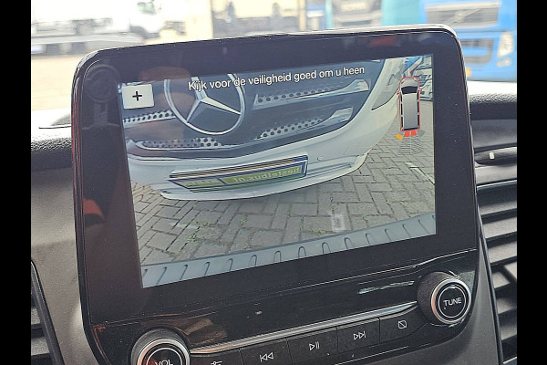 Ford Transit Custom 2.0 L2H1 Navi Airco Dubbele Cabine Automaat Distronic WP-Inrichting PDC 131 PK Euro6 Ford Transit Custom 2.0 L2H1 Navi Airco Dubbele Cabine Automaat Distronic WP-Inrichting PDC 131 PK Euro6