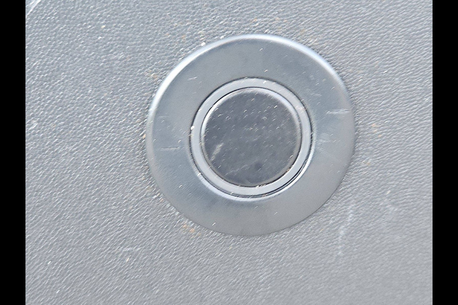 Ford Transit Custom 2.0 L2H1 Navi Airco Dubbele Cabine Automaat Distronic WP-Inrichting PDC 131 PK Euro6 Ford Transit Custom 2.0 L2H1 Navi Airco Dubbele Cabine Automaat Distronic WP-Inrichting PDC 131 PK Euro6