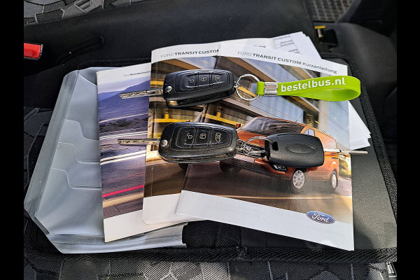 Ford Transit Custom 2.0 L2H1 Navi Airco Dubbele Cabine Automaat Distronic WP-Inrichting PDC 131 PK Euro6 Ford Transit Custom 2.0 L2H1 Navi Airco Dubbele Cabine Automaat Distronic WP-Inrichting PDC 131 PK Euro6