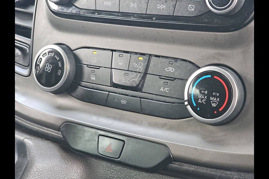 Ford Transit Custom 2.0 L2H1 Navi Airco Dubbele Cabine Automaat Distronic WP-Inrichting PDC 131 PK Euro6 Ford Transit Custom 2.0 L2H1 Navi Airco Dubbele Cabine Automaat Distronic WP-Inrichting PDC 131 PK Euro6