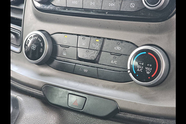 Ford Transit Custom 2.0 L2H1 Navi Airco Dubbele Cabine Automaat Distronic WP-Inrichting PDC 131 PK Euro6 Ford Transit Custom 2.0 L2H1 Navi Airco Dubbele Cabine Automaat Distronic WP-Inrichting PDC 131 PK Euro6