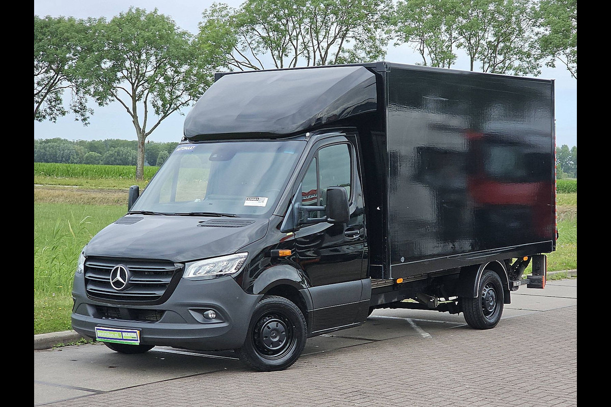Mercedes-Benz Sprinter 314 Aut. Bakwagen Laadklep MBUX10 Distronic Led Leer
