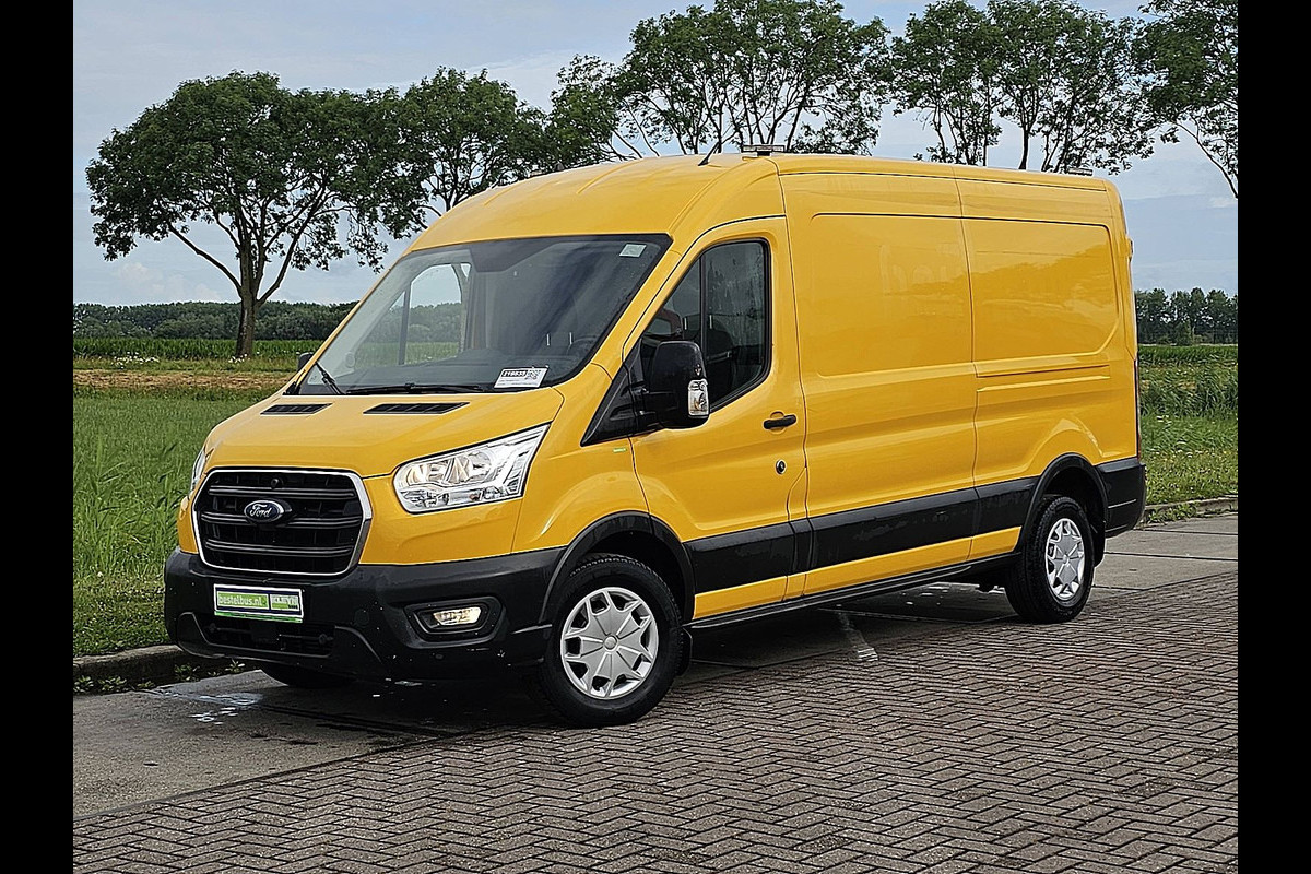 Ford Transit 350 2.0 TDCI L3H2 Trekhaak NAP Airco Euro6 130Pk 1e Eigenaar Oh-Historie! Ford Transit 350 2.0 TDCI L3H2 Trekhaak NAP Airco Euro6 130Pk 1e Eigenaar Oh-Historie!
